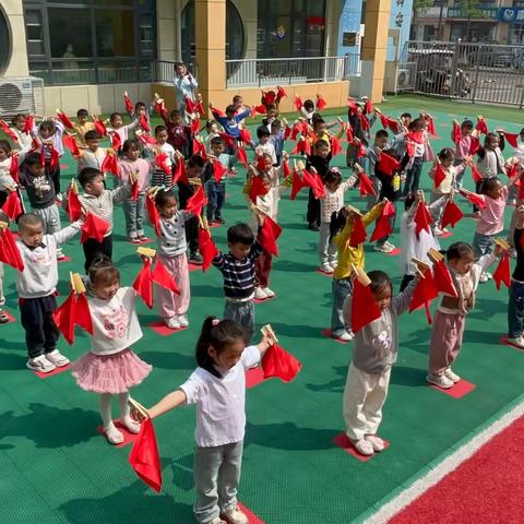 嘉祥县实验小学附属幼儿园祥安名府园特色活动——扬快板文化 行文明礼仪