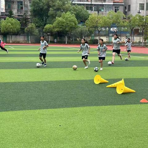 ⚽️驰骋绿茵 始于足下⚽️ 杨柳湖学校足球特色课程展示