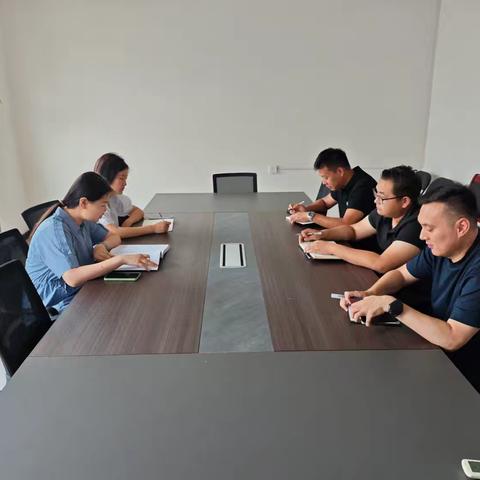 复兴区“薪火计划”强基赋能青年理论第十五组学习进行中