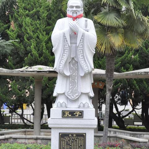 智慧班主任，论坛展风采——陆良县实验教育集团开展第二期班主任论坛活动