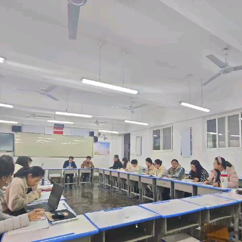 元素聚力，共研启航——咸阳市育才田家炳中学化学教研组活动