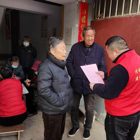 义马市民政开展生活垃圾宣传活动