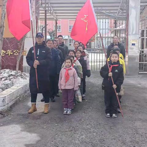 沙湾市大泉乡中心学校开展“学雷锋，敬老助老”志愿服务活动