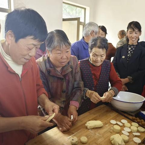 做月饼 话家常 庆团圆  陵川县张庄村这场中秋活动好生热闹