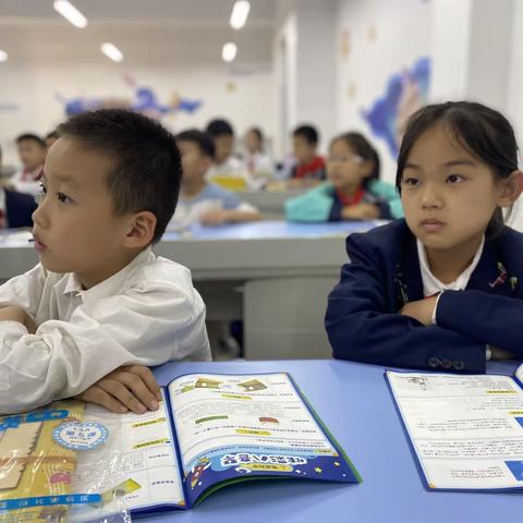 云苑路小学三年级橙黄科学课程《炫彩八音盒》