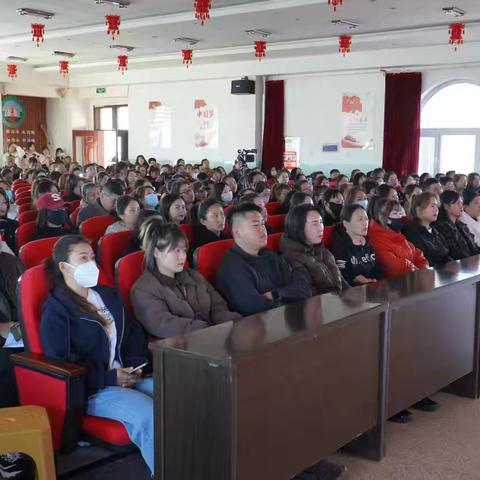 东丰四中2024年秋季家长会 圆满举行