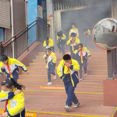 安顺市第五小学教育集团五小校区秋季学期消防应急演练顺利开展