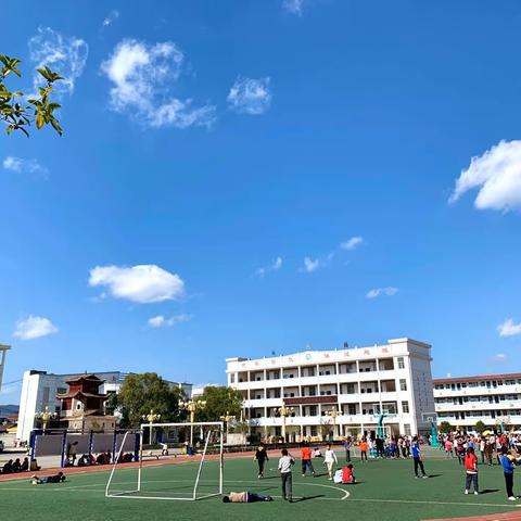 岁月如歌 情怀依旧——藤田小学曾爱喜校长退休欢送会