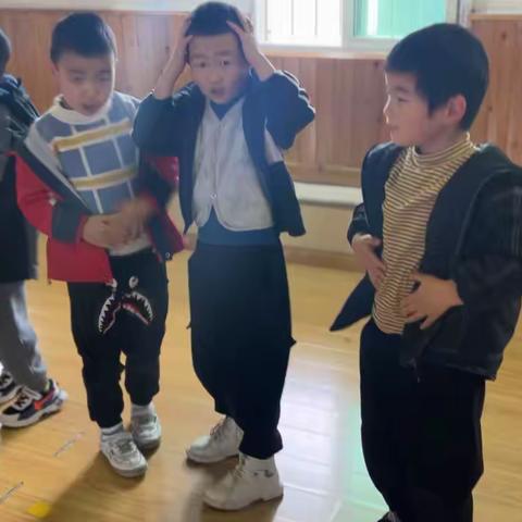 “快乐体智能 健康好体魄”———好时光幼儿园学一班体智能活动