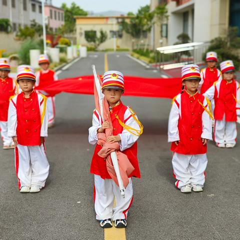 峄城区第三实验幼儿园——中二班周一升旗仪式