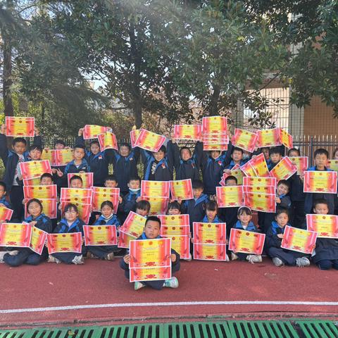 十一月限定： ‍         科技与童趣撞满怀