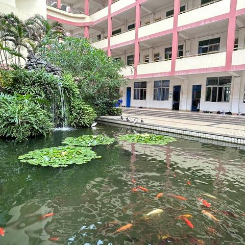 深耕教材，潜心教学——北海市高中生物学科中心组走进北海市第九中学开展调研