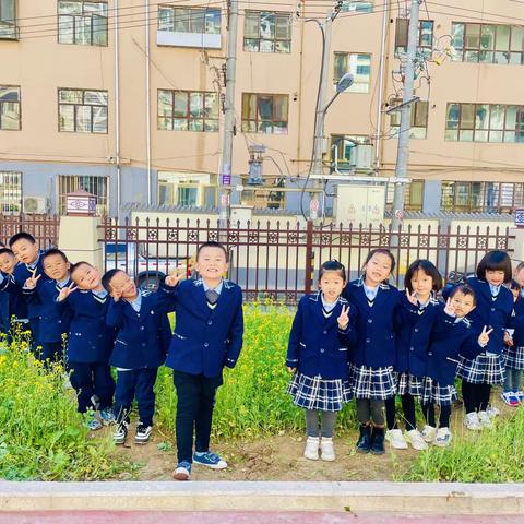 童游油菜花 写生秋意浓——敦煌市第四幼儿园大二班小朋友和油菜花的邂逅故事