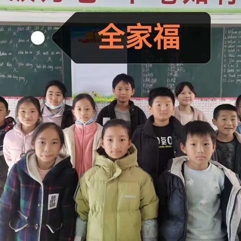 《教室大扫除，共创美丽学习环境》