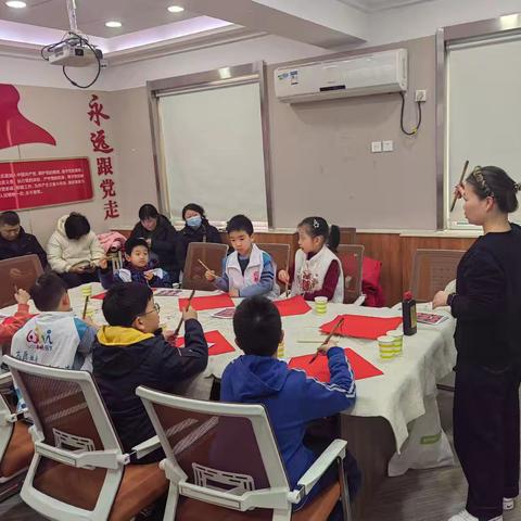 甸柳新村街道开展“童心送福”迎新春活动