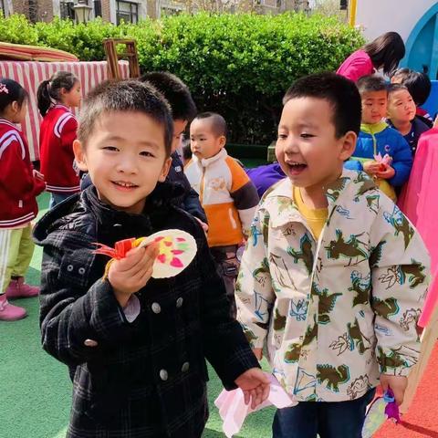 春日予你 海棠遇萌娃——和平四幼朵朵班海棠节主题活动纪实