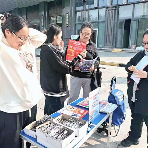 【南长街道】经八条社区党委开展爱老敬老公益活动