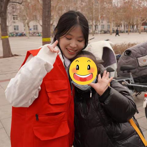 南长街道经八条社区开展“志愿护新苗 情暖星星娃”志愿服务活动