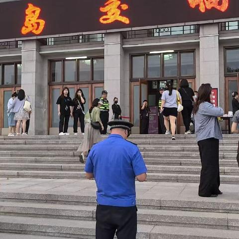 江苏路街道中队开展文化演出执法检查