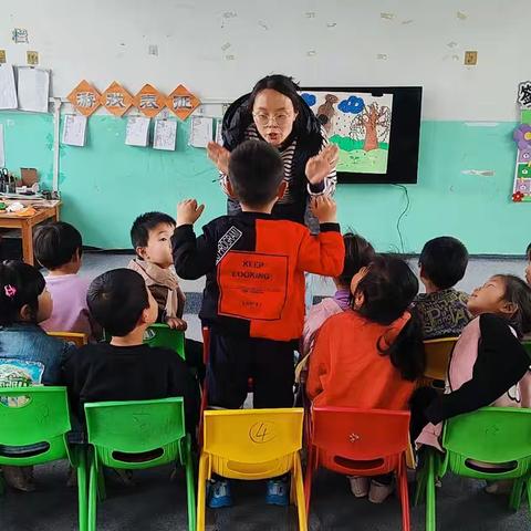 清平镇中心幼儿园语言领域文学欣赏—《春雨的吉他》二次磨课