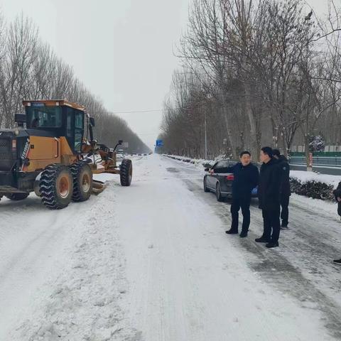 邱县交通运输局 迎战风雪 保畅通