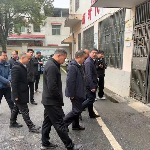 郴州市苏仙区禹谦和区长一行 莅临苏仙区荷叶坪学校进行开学工作调研