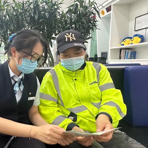 【辽宁建行】浑南支行营业室立足劳动者港湾开展金融宣教活动