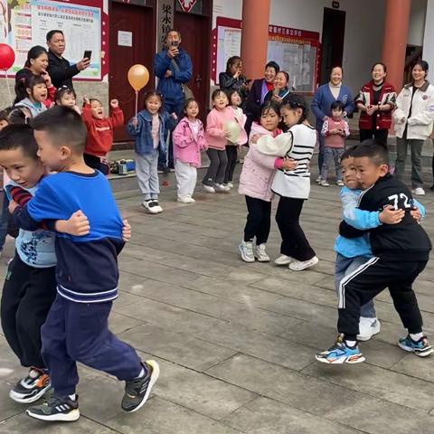 梁永小学附属幼儿园秋游活动