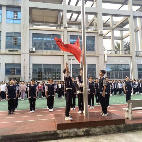 海口华健幼师职业学校——“第十三周早会”