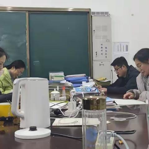 聚焦课标新视角，探索课堂展风采--颍川学校理化生组第一轮听评课