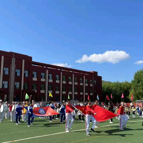 缔造田园美景   逐梦闪耀星光 同兴学校校园运动会