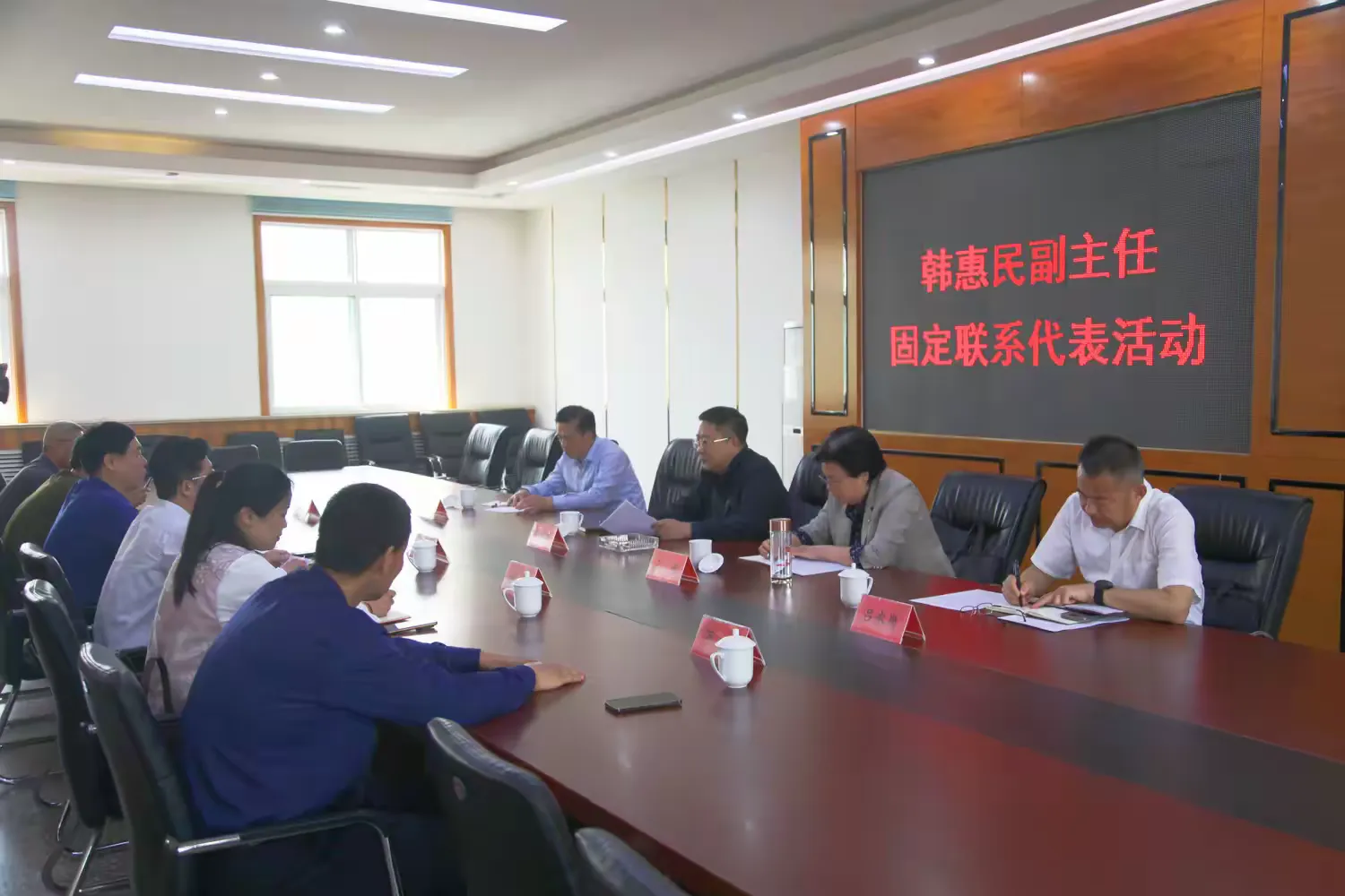 简篇-区人大常委会副主任韩惠民开展固定联系代表活动