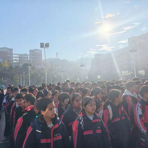 青春脚步丈量自然 ﻿团队协作共赴成长