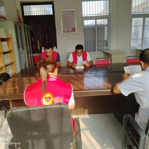 菏泽鲁西新区陈集镇八一社区组织开展以“爱孩子的智慧”为主题读书活动
