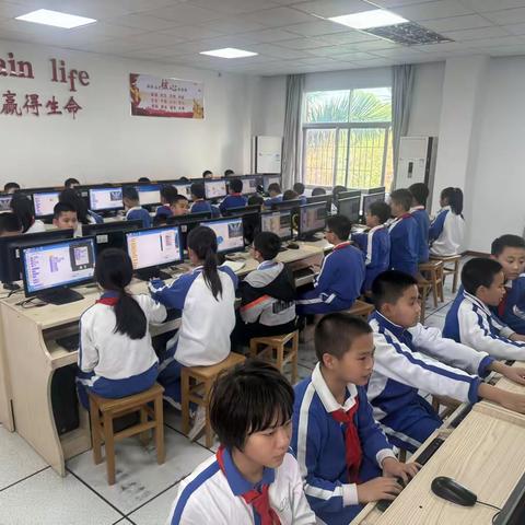 玩转编程—“学中玩，玩中学”