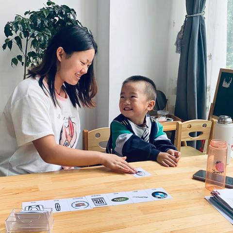 带你走进蒙氏小孩的世界