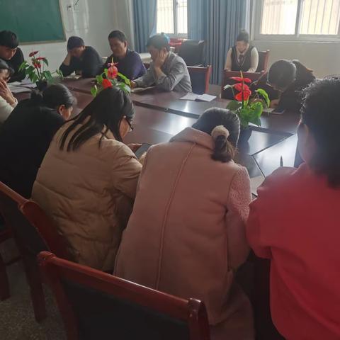 强化师德，牢筑师魂——建安区小召乡段墓小学