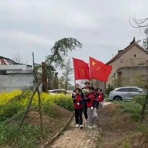 清明祭英烈，英雄记心中！ ——建安区小召乡段墓小学