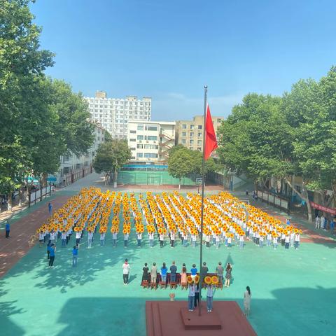 心怀感恩，逐梦远航——运城市人民路学校六年级毕业课程系列活动纪实