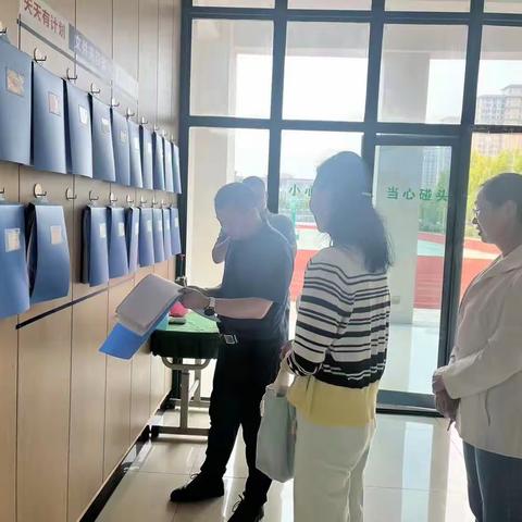 亳州高新区管委会领导莅临亳州市第四小学检查食品安全工作