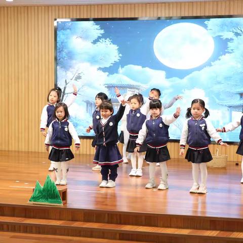 书香润童心 阅读伴成长 ——中四班读书月系列活动