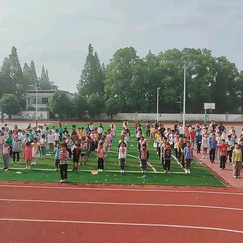 荣耀绽放，未来可期 ——赛头学校2025年上学期期中表彰大会暨监测奖评