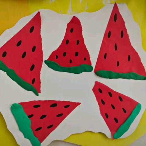 【三幼】小二班室内美工区——撕纸西瓜(刘凤)