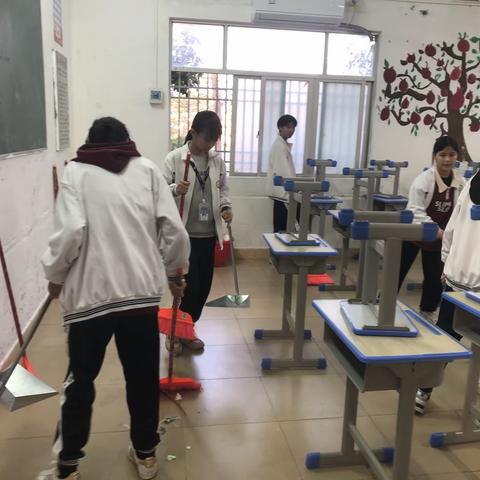 “用心打扫，共创文明”——甲子中学附属实验学校开展期末大扫除活动