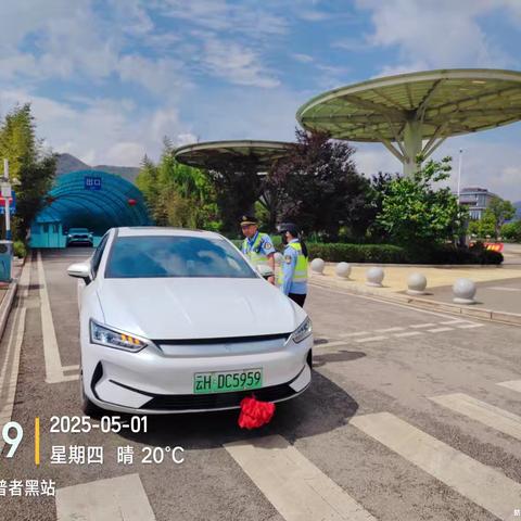 执法与检查并济   责任与平安共存 ‍——“五一”交通执法