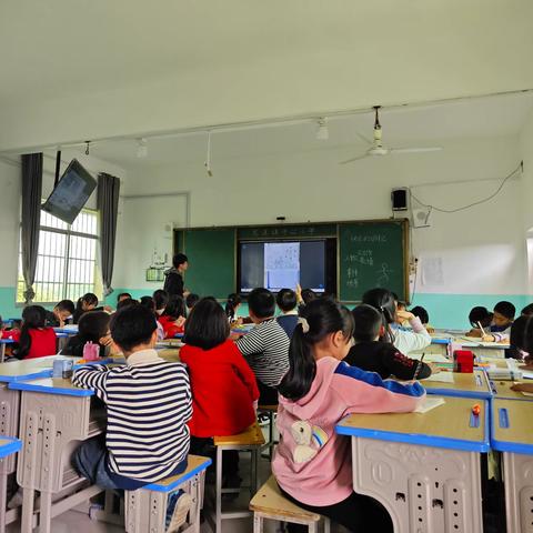 悟素养之真，探教学之道——龙溪中心小学综合教研活动