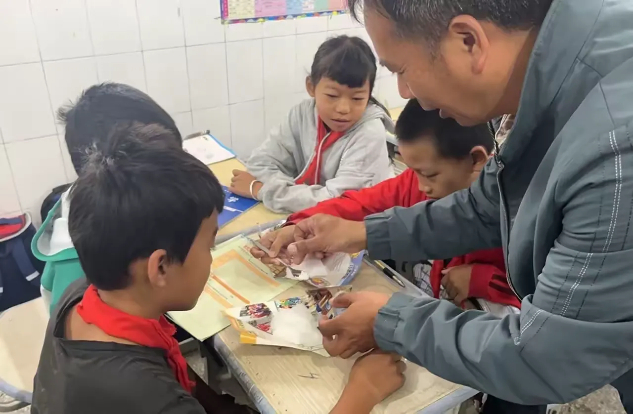 简篇-【党建引领】躬耕教坛 强国有我——羊街中心小学秋季课堂教学竞赛