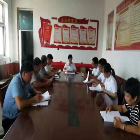 聚焦村情民意 畅谈乡村振兴新路径 --区统计局到西吾吉开展恳谈日活动