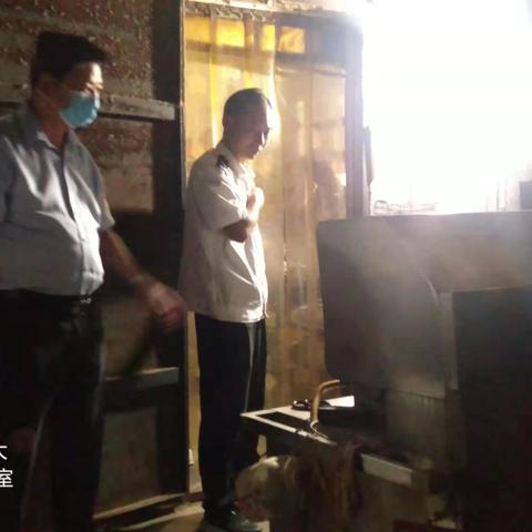 魏县生态环境分局对主城区烧烤门店开展专项检查