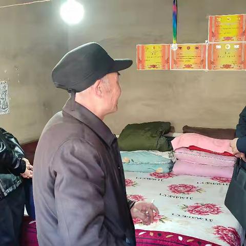 七里初中开展校舍安全及周边环境整治与校外寄宿学生安全隐患排查活动